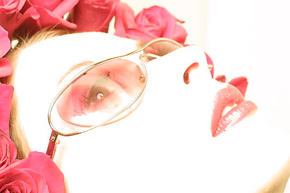Keywords: woman sunglasses roses face 